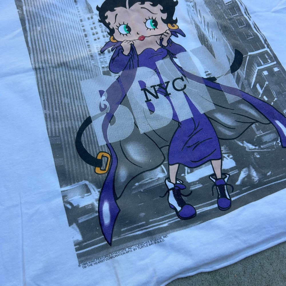 Vintage 90s Betty Boop NYC T Shirt XL White BBNY Graphic Skater Cropped Boxy - Picture 2 of 4